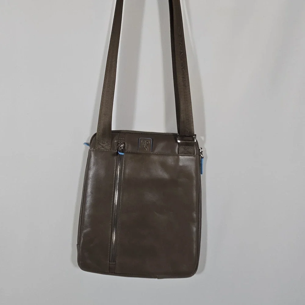 Piquadro Italian Leather Crossbody Organizer Bag Gray Blue Men's Travel EDC 11x9